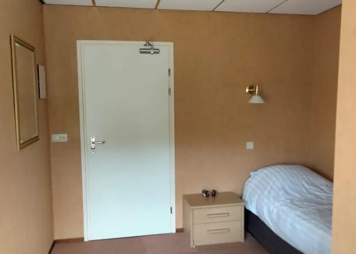 Berkel Palace Hotell 3*