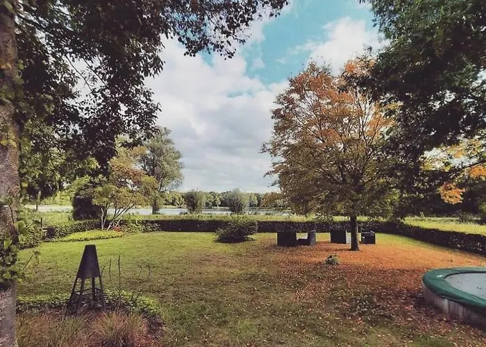 Berkel Palace Hotell 3*