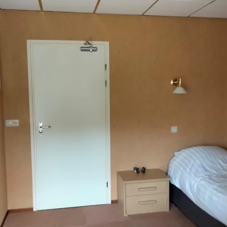 Berkel Palace Hotel 3*