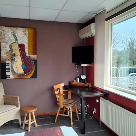 Berkel Palace Hotel 3*